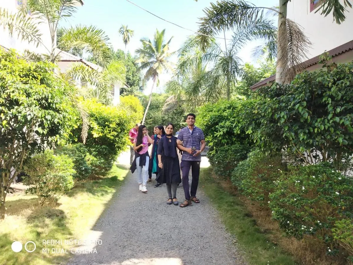Three Roots Holiday Home Resort Sultan Bathery