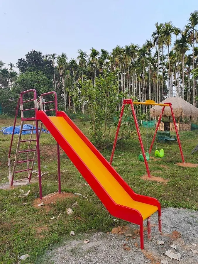 Three Roots Holiday Home Resort Sultan Bathery