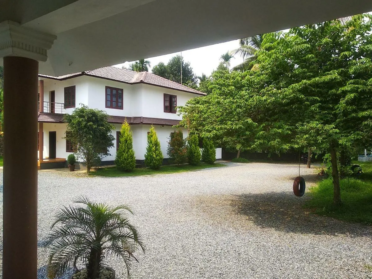 Three Roots Holiday Home Resort Sultan Bathery India